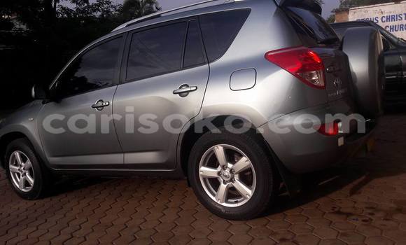 Acheter Occasion Voiture Toyota RAV4 Gris à Kigali, Rwanda Acheter Occasion Voiture Toyota RAV4 Gris à Kigali, Rwanda