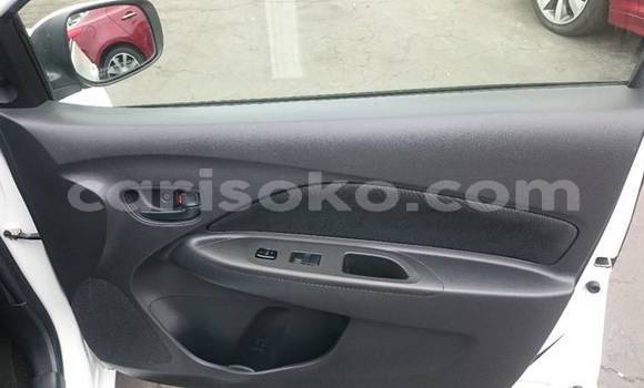Buy Used Toyota Yaris Verso White Car in Kigali in Rwanda Buy Used Toyota Yaris Verso White Car in Kigali in Rwanda