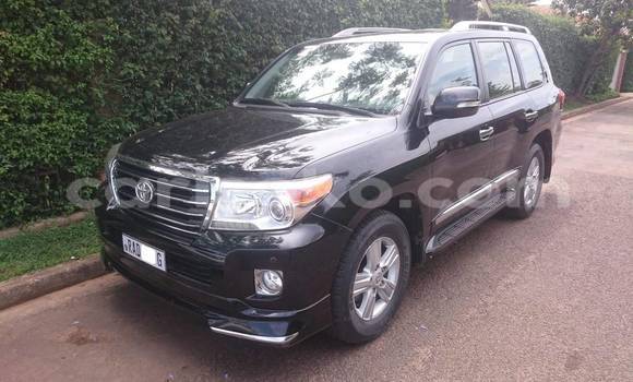 Sayi Na hannu Toyota Land Cruiser Prado Noir Mota in Kigali a Rwanda Sayi Na hannu Toyota Land Cruiser Prado Noir Mota in Kigali a Rwanda