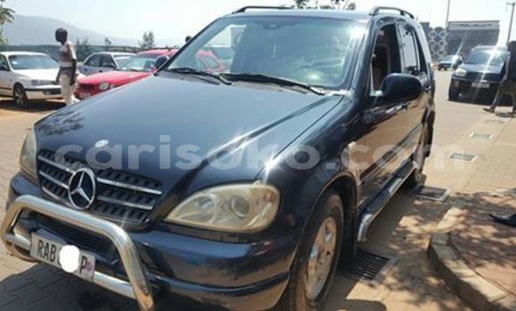 Buy Used Mercedes-Benz ML–Class Blue Car in Kigali in Rwanda Buy Used Mercedes-Benz ML–Class Blue Car in Kigali in Rwanda