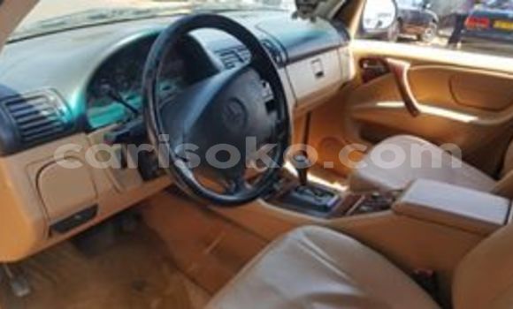 Buy Used Mercedes-Benz ML–Class Blue Car in Kigali in Rwanda Buy Used Mercedes-Benz ML–Class Blue Car in Kigali in Rwanda