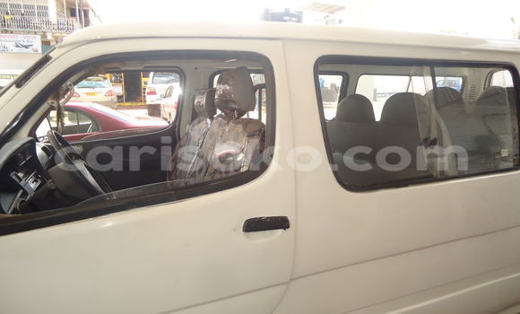 Acheter Occasion Voiture Toyota 4Runner Blanc à Kigali, Rwanda