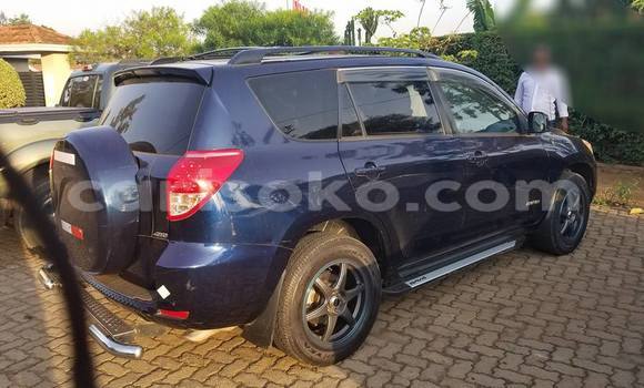 Sayi Na hannu Toyota RAV4 Bleu Mota in Kigali a Rwanda Sayi Na hannu Toyota RAV4 Bleu Mota in Kigali a Rwanda