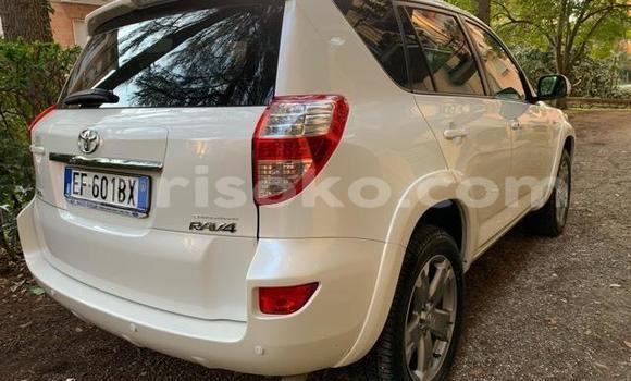 Buy Used Toyota RAV4 White Car in Kigali in Rwanda Buy Used Toyota RAV4 White Car in Kigali in Rwanda