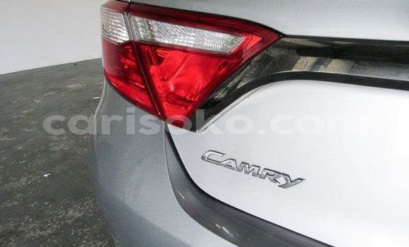 Acheter Occasion Voiture Toyota Camry Gris à Kigali, Rwanda Acheter Occasion Voiture Toyota Camry Gris à Kigali, Rwanda