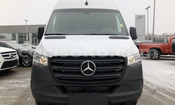 Acheter Occasion Utilitaire Mercedes‒Benz Sprinter Blanc à Kigali, Rwanda