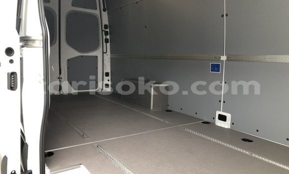 Buy Used Mercedes‒Benz Sprinter White Truck in Kigali in Rwanda Buy Used Mercedes‒Benz Sprinter White Truck in Kigali in Rwanda