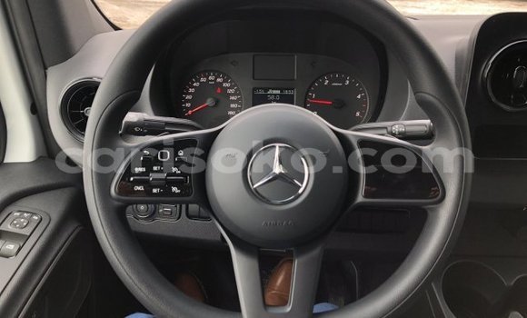Buy Used Mercedes‒Benz Sprinter White Truck in Kigali in Rwanda Buy Used Mercedes‒Benz Sprinter White Truck in Kigali in Rwanda