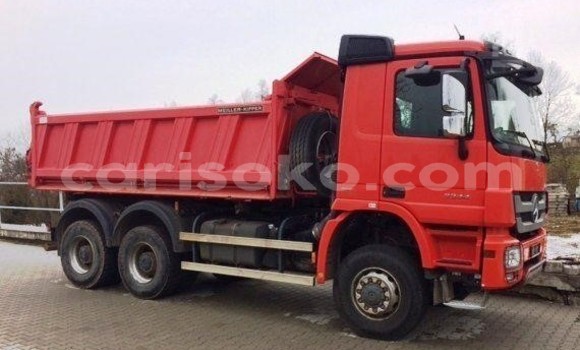 Sayi Na hannu Mercedes‒Benz Truck Rouge Babbar mota in Kigali a Rwanda Sayi Na hannu Mercedes‒Benz Truck Rouge Babbar mota in Kigali a Rwanda