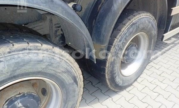 Sayi Na hannu Mercedes‒Benz Truck Rouge Babbar mota in Kigali a Rwanda Sayi Na hannu Mercedes‒Benz Truck Rouge Babbar mota in Kigali a Rwanda