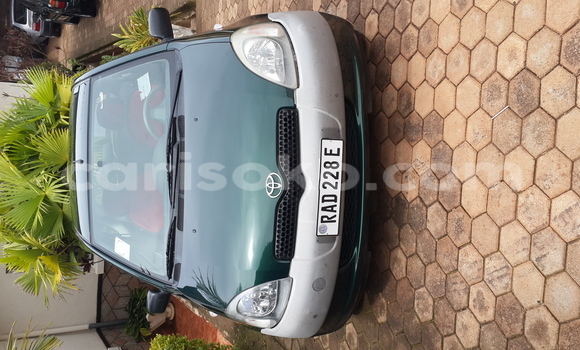 اشتري مستعمل Toyota Yaris سيارة في Kigali في Rwanda اشتري مستعمل Toyota Yaris سيارة في Kigali في Rwanda