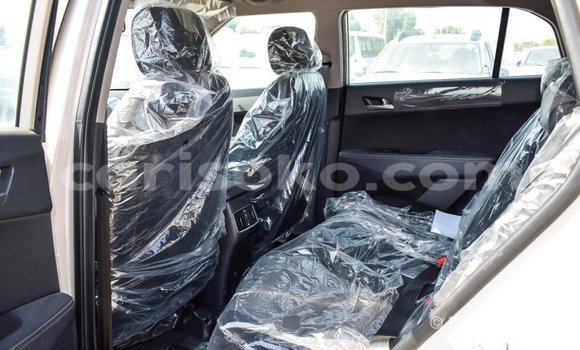 Acheter Import Voiture Hyundai Creta Beige à Import - Dubai, Rwanda Acheter Import Voiture Hyundai Creta Beige à Import - Dubai, Rwanda