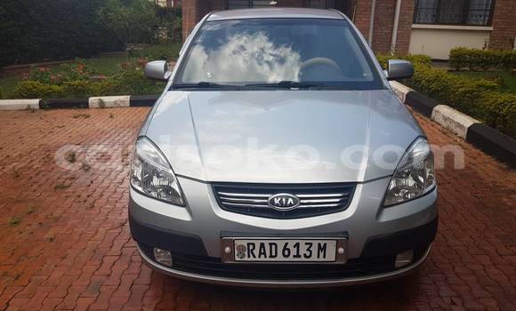 Acheter Neuf Voiture Kia Pride Gris à Kigali au Rwanda Acheter Neuf Voiture Kia Pride Gris à Kigali au Rwanda
