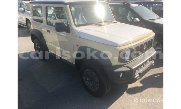 Acheter Import Voiture Suzuki Jimny Beige à Import - Dubai, Rwanda Acheter Import Voiture Suzuki Jimny Beige à Import - Dubai, Rwanda