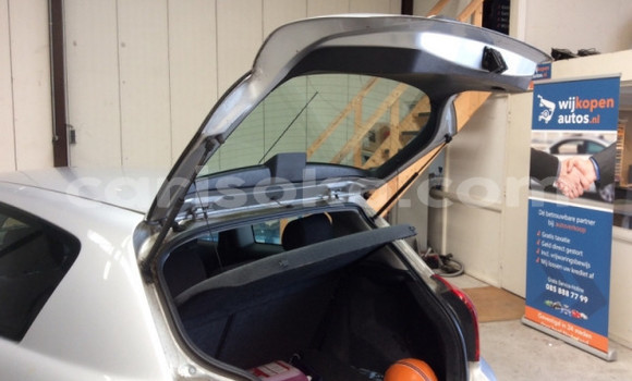 اشتري مستعمل Toyota Corolla Gris سيارة في Kigali في Rwanda اشتري مستعمل Toyota Corolla Gris سيارة في Kigali في Rwanda