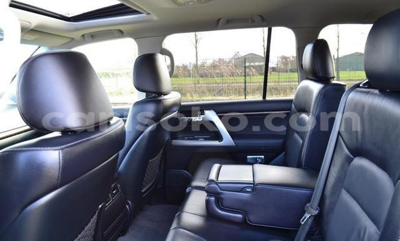 اشتري مستعمل Toyota Land Cruiser Noir سيارة في Kigali في Rwanda اشتري مستعمل Toyota Land Cruiser Noir سيارة في Kigali في Rwanda