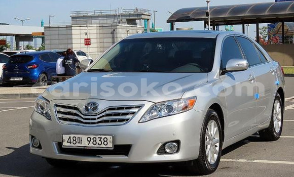 اشتري مستعمل Toyota Camry Gris سيارة في Kigali في Rwanda اشتري مستعمل Toyota Camry Gris سيارة في Kigali في Rwanda