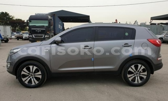 اشتري مستعمل Kia Sportage Gris سيارة في Kigali في Rwanda اشتري مستعمل Kia Sportage Gris سيارة في Kigali في Rwanda