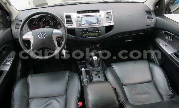 اشتري مستعمل Toyota Hilux Noir سيارة في Kigali في Rwanda اشتري مستعمل Toyota Hilux Noir سيارة في Kigali في Rwanda