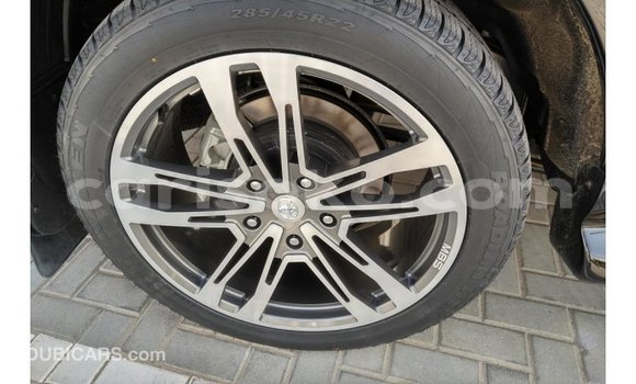 Acheter Import Voiture Toyota Land Cruiser Noir à Import - Dubai, Rwanda Acheter Import Voiture Toyota Land Cruiser Noir à Import - Dubai, Rwanda