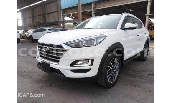 Sayi Imported Hyundai Tucson Blanc Mota in Import - Dubai a Rwanda Sayi Imported Hyundai Tucson Blanc Mota in Import - Dubai a Rwanda