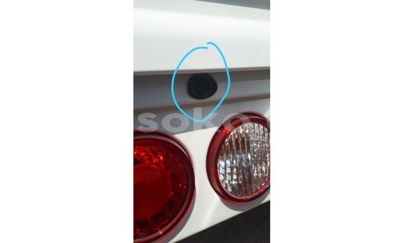 Acheter Import Voiture Kia Carens Blanc à Import - Dubai, Rwanda Acheter Import Voiture Kia Carens Blanc à Import - Dubai, Rwanda