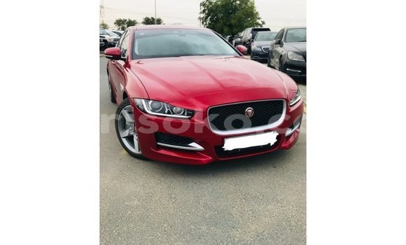 Acheter Import Voiture Jaguar XE Rouge à Import - Dubai, Rwanda Acheter Import Voiture Jaguar XE Rouge à Import - Dubai, Rwanda