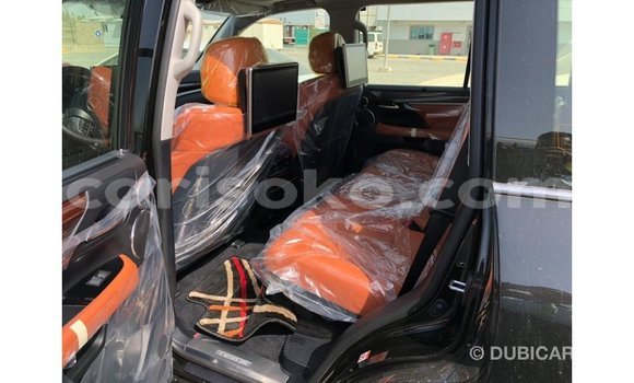 Acheter Import Voiture Lexus LX Blanc à Import - Dubai, Rwanda Acheter Import Voiture Lexus LX Blanc à Import - Dubai, Rwanda