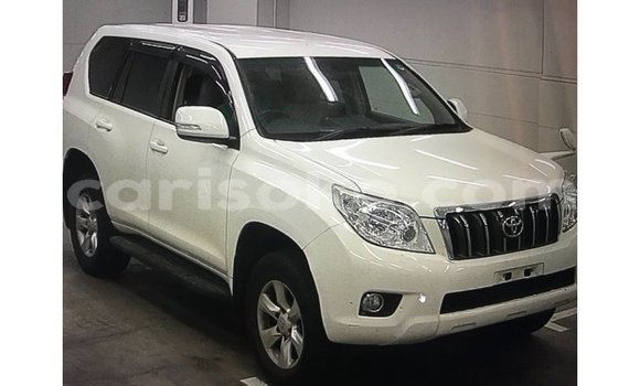 Acheter Import Voiture Toyota Prado Blanc à Import - Dubai, Rwanda Acheter Import Voiture Toyota Prado Blanc à Import - Dubai, Rwanda