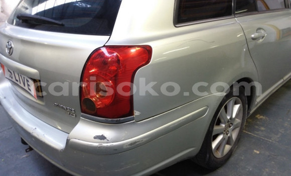 اشتري مستعمل Toyota Avensis Gris سيارة في Kigali في Rwanda اشتري مستعمل Toyota Avensis Gris سيارة في Kigali في Rwanda