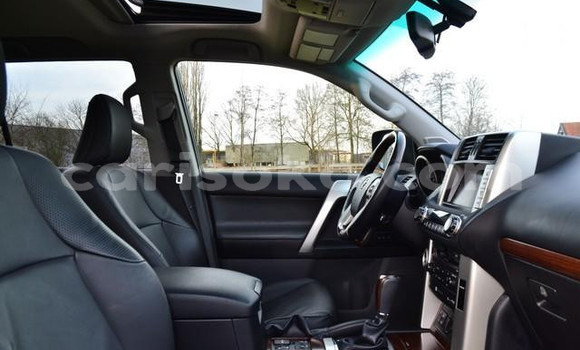 اشتري مستعمل Toyota Land Cruiser Noir سيارة في Kigali في Rwanda اشتري مستعمل Toyota Land Cruiser Noir سيارة في Kigali في Rwanda