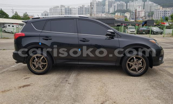 اشتري مستعمل Toyota RAV4 Noir سيارة في Kigali في Rwanda اشتري مستعمل Toyota RAV4 Noir سيارة في Kigali في Rwanda