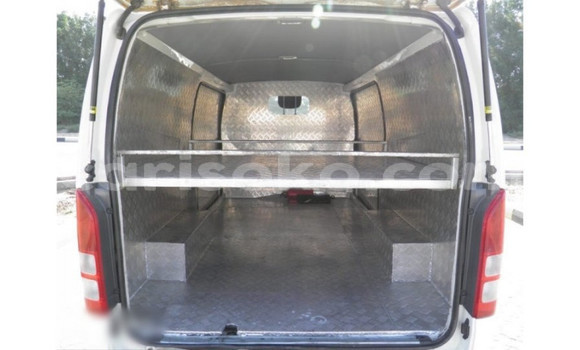 اشتري مستعمل Toyota Hiace Blanc سيارة في Kigali في Rwanda اشتري مستعمل Toyota Hiace Blanc سيارة في Kigali في Rwanda