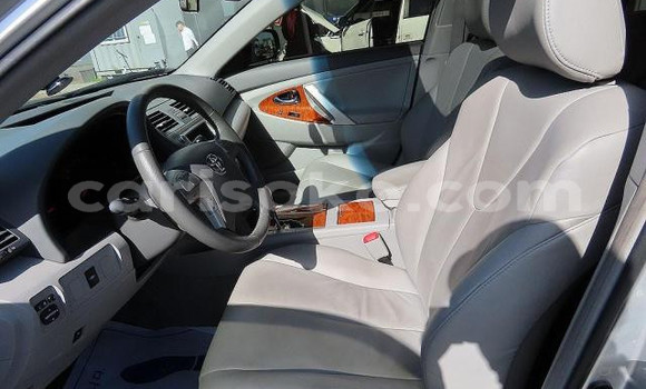 اشتري مستعمل Toyota Camry Gris سيارة في Kigali في Rwanda اشتري مستعمل Toyota Camry Gris سيارة في Kigali في Rwanda