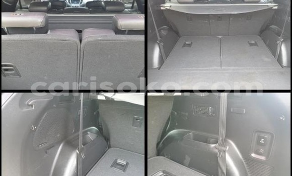 اشتري مستعمل Hyundai Santa Fe Blanc سيارة في Kigali في Rwanda اشتري مستعمل Hyundai Santa Fe Blanc سيارة في Kigali في Rwanda