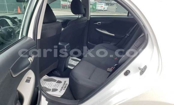 Sayi Na hannu Toyota Corolla Blanc Mota in Kigali a Rwanda Sayi Na hannu Toyota Corolla Blanc Mota in Kigali a Rwanda