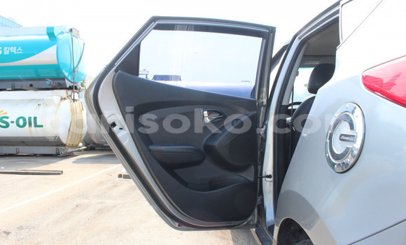 اشتري مستعمل Hyundai Tucson Marron سيارة في Kigali في Rwanda اشتري مستعمل Hyundai Tucson Marron سيارة في Kigali في Rwanda