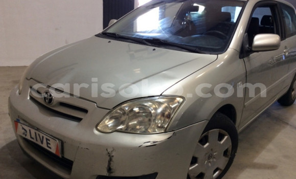 اشتري مستعمل Toyota Corolla Gris سيارة في Kigali في Rwanda اشتري مستعمل Toyota Corolla Gris سيارة في Kigali في Rwanda