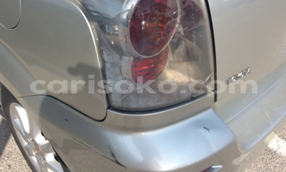 اشتري مستعمل Toyota Corolla Verso Gris سيارة في Kigali في Rwanda اشتري مستعمل Toyota Corolla Verso Gris سيارة في Kigali في Rwanda