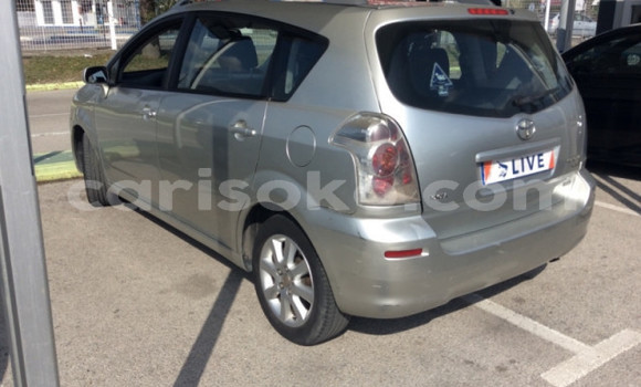 اشتري مستعمل Toyota Corolla Verso Gris سيارة في Kigali في Rwanda اشتري مستعمل Toyota Corolla Verso Gris سيارة في Kigali في Rwanda