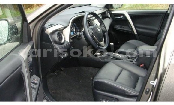 اشتري مستعمل Toyota RAV4 Noir سيارة في Kigali في Rwanda اشتري مستعمل Toyota RAV4 Noir سيارة في Kigali في Rwanda