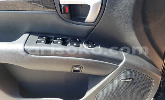 Buy Used Hyundai Santa Fe Blue Car in Kigali in Rwanda Buy Used Hyundai Santa Fe Blue Car in Kigali in Rwanda