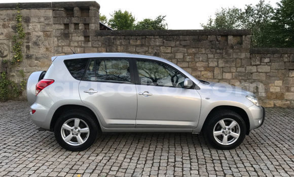 Sayi Na hannu Toyota RAV4 Gris Mota in Kibuye a Kibuye Sayi Na hannu Toyota RAV4 Gris Mota in Kibuye a Kibuye