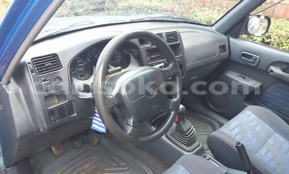 Acheter Occasion Voiture Toyota RAV4 Bleu à Kigali, Rwanda Acheter Occasion Voiture Toyota RAV4 Bleu à Kigali, Rwanda