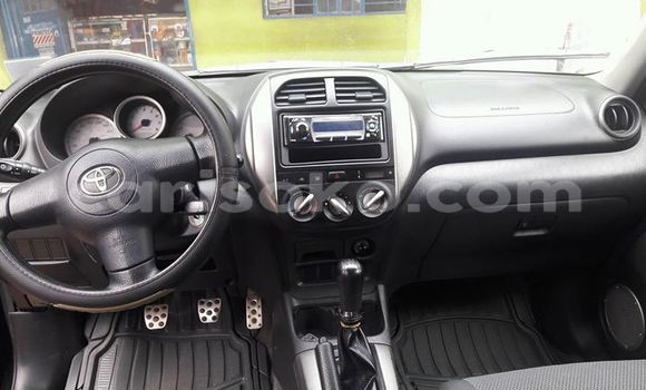 Acheter Occasion Voiture Toyota RAV4 Noir à Kigali, Rwanda Acheter Occasion Voiture Toyota RAV4 Noir à Kigali, Rwanda