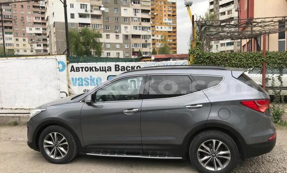 Buy Import Hyundai Santa Fe Other Car in Kigali in Rwanda Buy Import Hyundai Santa Fe Other Car in Kigali in Rwanda