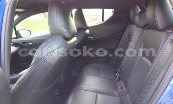 Sayi Na hannu Toyota C-HR Bleu Mota in Kigali a Rwanda Sayi Na hannu Toyota C-HR Bleu Mota in Kigali a Rwanda