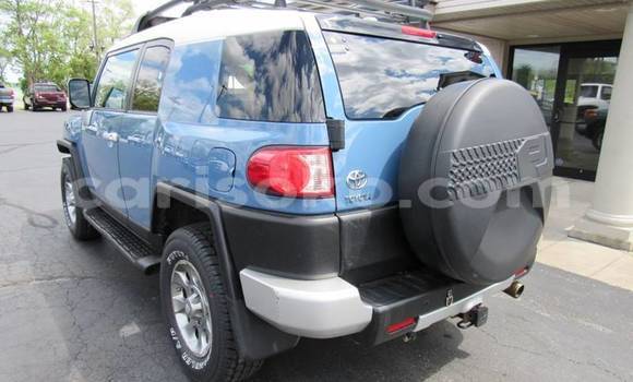 Sayi Na hannu Toyota FJ Cruiser Bleu Mota in Kigali a Rwanda Sayi Na hannu Toyota FJ Cruiser Bleu Mota in Kigali a Rwanda