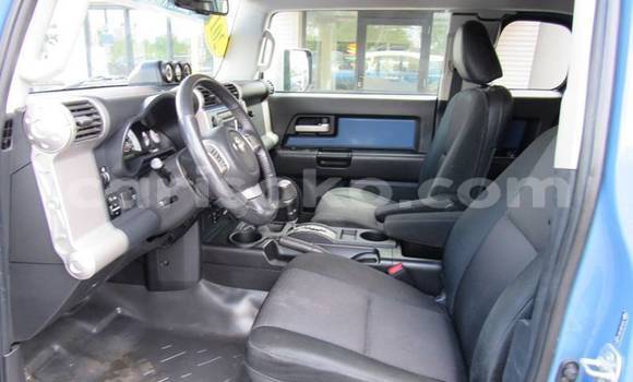 Sayi Na hannu Toyota FJ Cruiser Bleu Mota in Kigali a Rwanda Sayi Na hannu Toyota FJ Cruiser Bleu Mota in Kigali a Rwanda