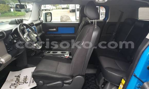 Sayi Imported Toyota FJ Cruiser Bleu Mota in Kigali a Rwanda Sayi Imported Toyota FJ Cruiser Bleu Mota in Kigali a Rwanda